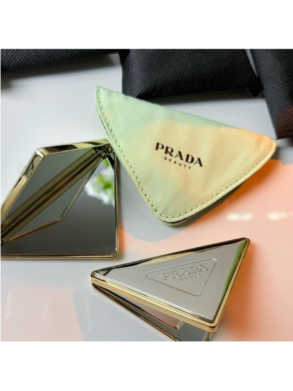 Prada beauty mini mirror - Picture 2 of 4